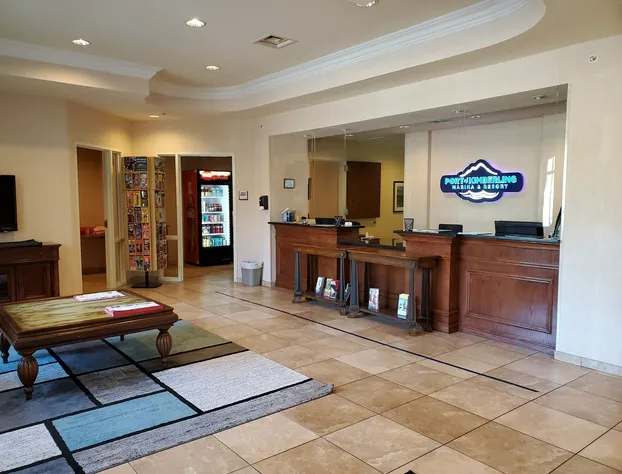 Port of Kimberling Marina & Resort hotel detail image 2