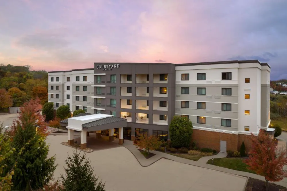 Courtyard by Marriott Pittsburgh Washington/Meadow Lands hotel hero