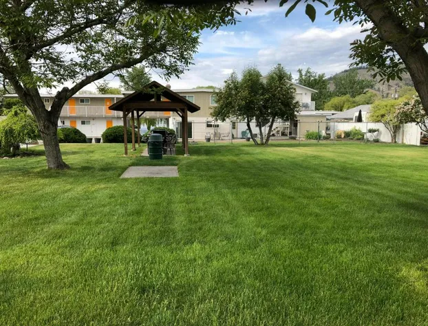 Holiday Beach Resort Motel hotel detail image 4