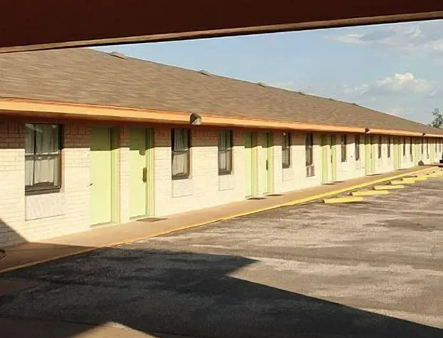 Budget Inn hotel detail image 2