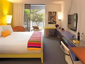 The Monarch hotel detail image 2