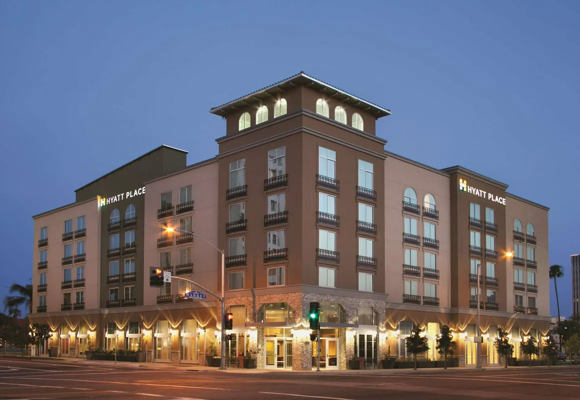 Hyatt Place Riverside Downtown hotel hero
