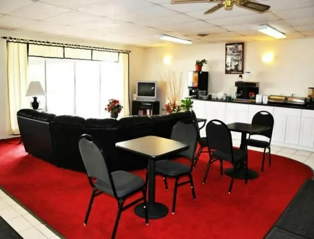 Red Carpet Motel hotel detail image 3