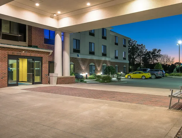 Holiday Inn Express & Suites Lafayette East by IHG hotel detail image 3