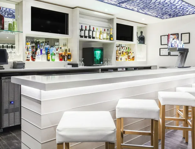 Radisson Hotel Edmonton Airport hotel detail image 3