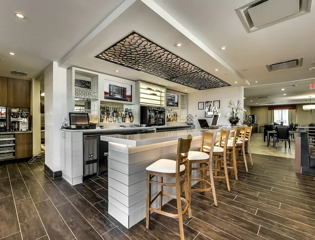 Radisson Hotel Edmonton Airport hotel detail image 4