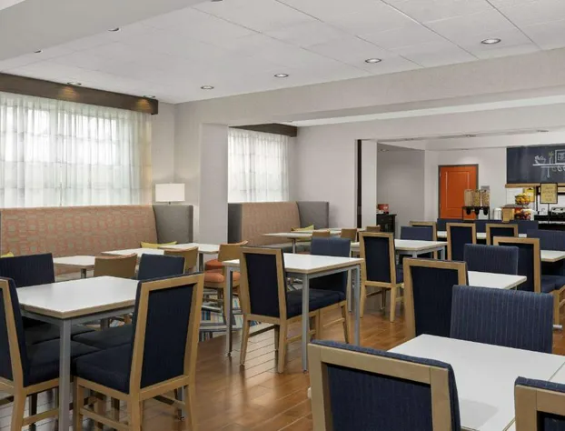 Hampton Inn Augusta hotel detail image 2