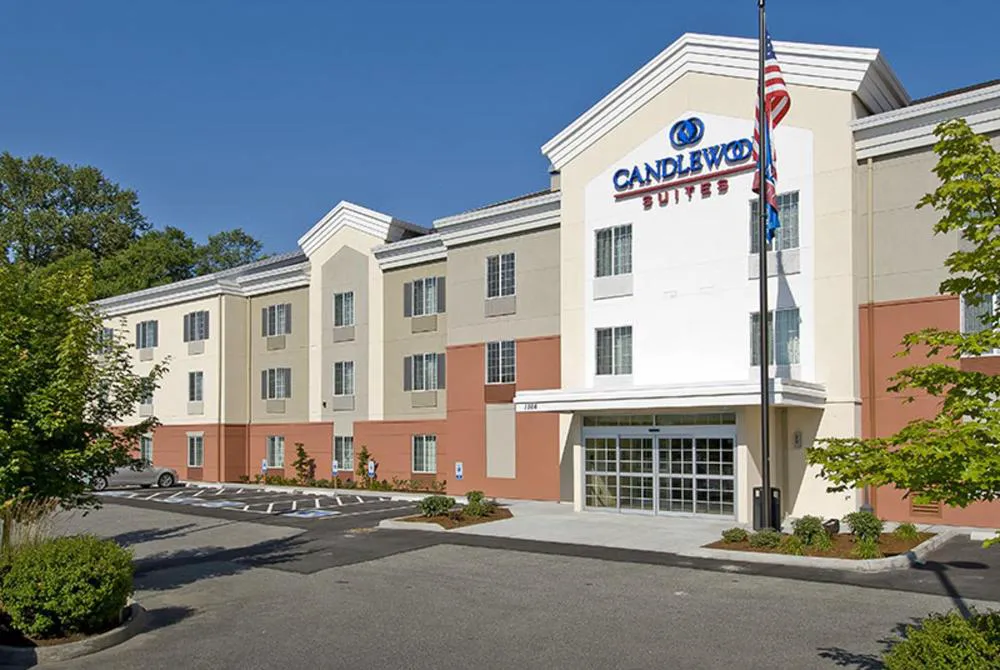Candlewood Suites Burlington South by IHG hotel hero