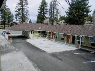 Bluebird Day Inn & Suites hotel detail image 1