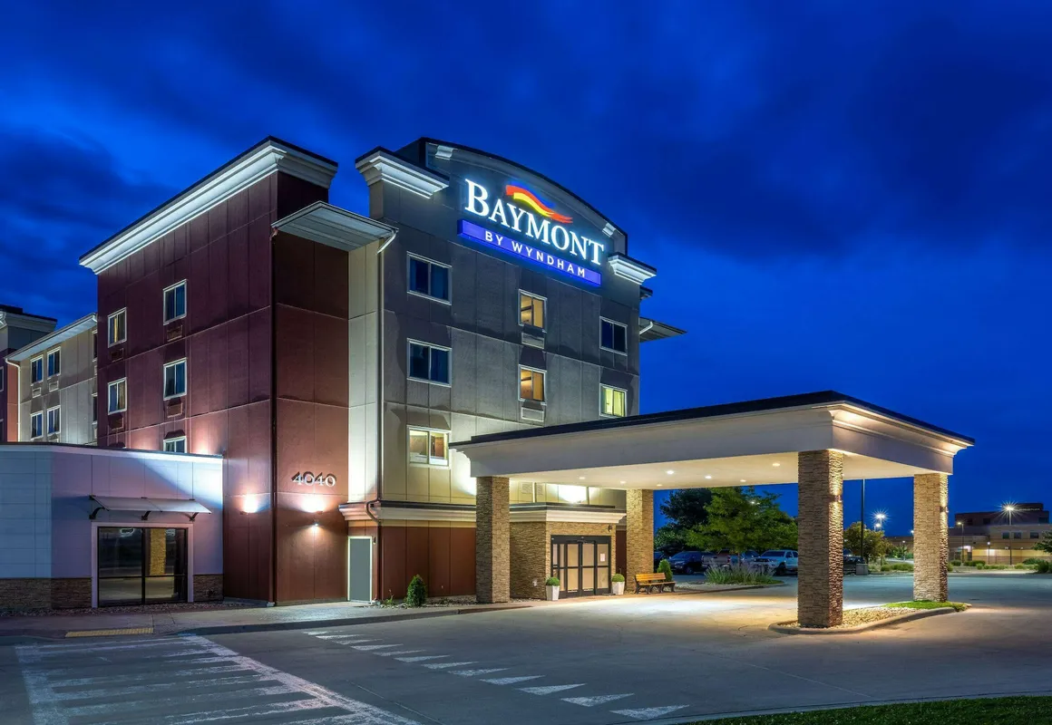 Baymont by Wyndham Rapid City hotel hero