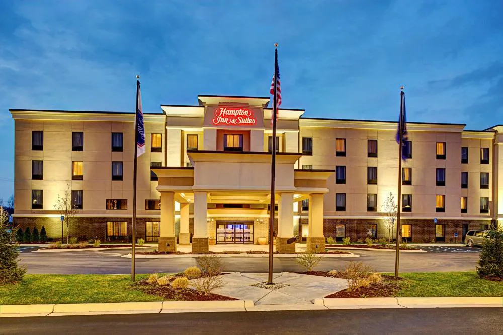 Hampton Inn & Suites Lansing West hotel hero