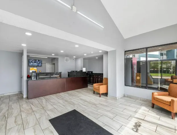 Super 8 by Wyndham Portsmouth - Norfolk hotel detail image 4