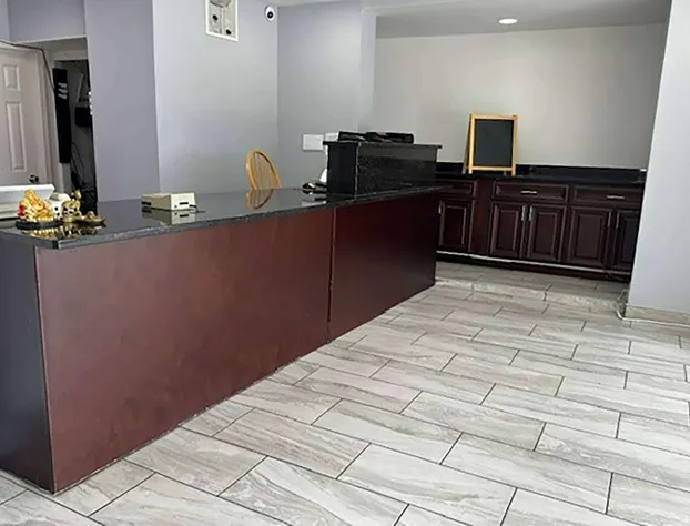 Super 8 by Wyndham Portsmouth - Norfolk hotel detail image 1