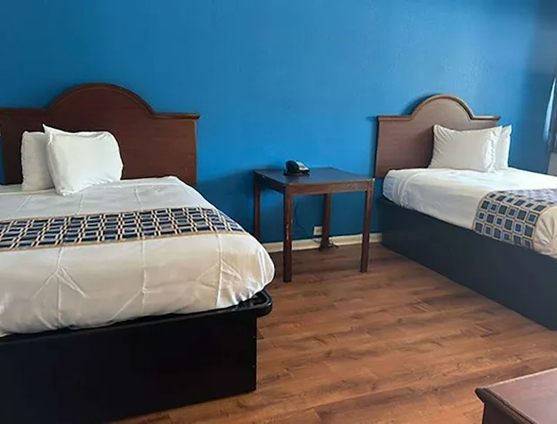 Super 8 by Wyndham Portsmouth - Norfolk hotel detail image 3