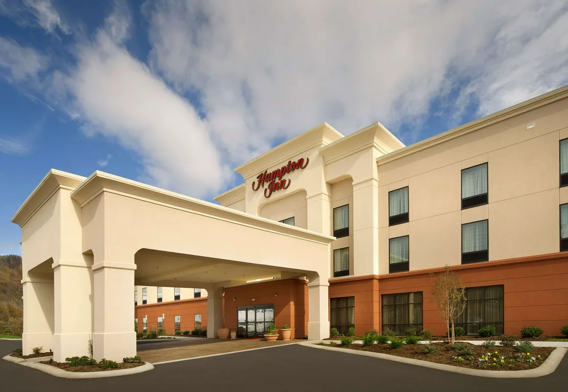 Hampton Inn Kimball hotel hero