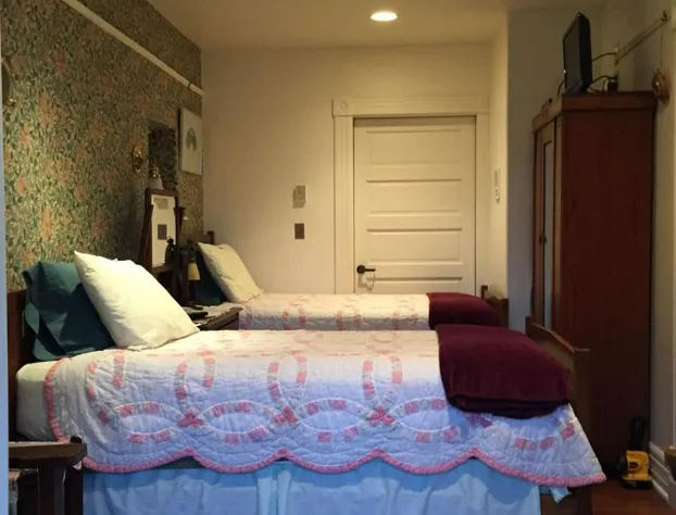 Alaskas Capital Inn Bed & Breakfast hotel detail image 2