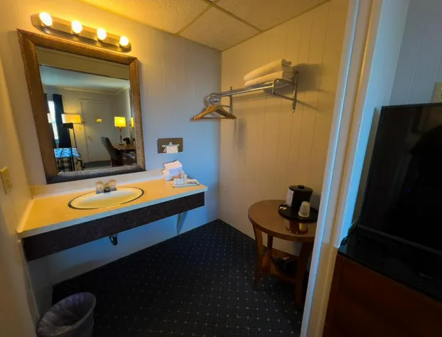 American Boutique Inn - Lakeview hotel detail image 3