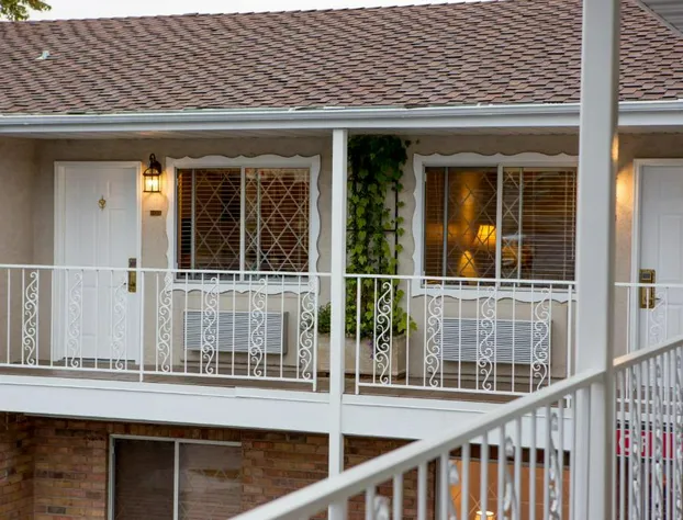 Chalet Motel hotel detail image 1