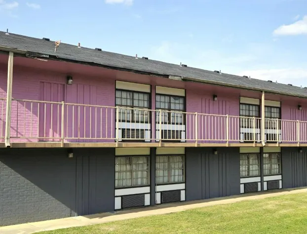 River Valley Inn & Suites (Extended Stay) hotel detail image 2