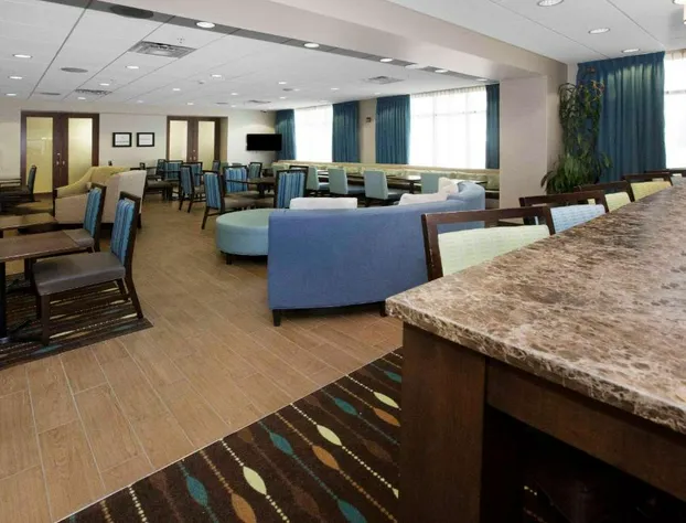 Hampton Inn Pittsburgh-Bridgeville hotel detail image 3