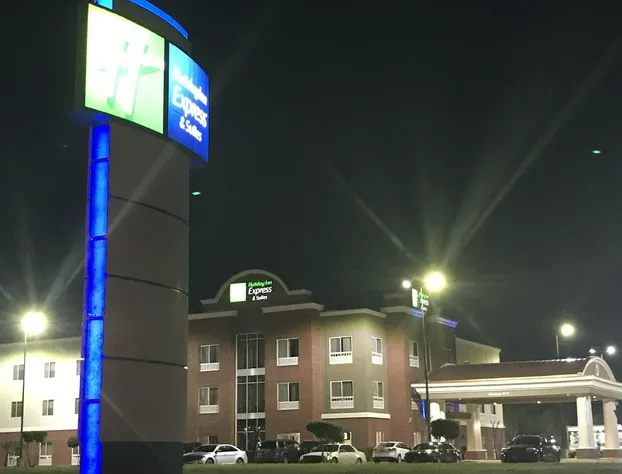 Holiday Inn Express Hotel & Suites Canton by IHG hotel detail image 1