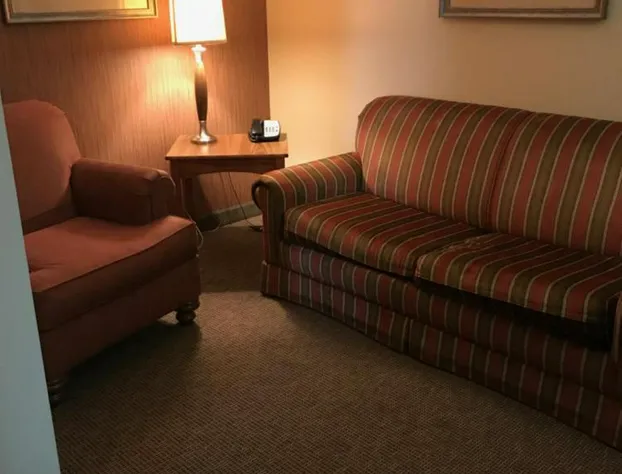 Randolph Inn and Suites hotel detail image 4