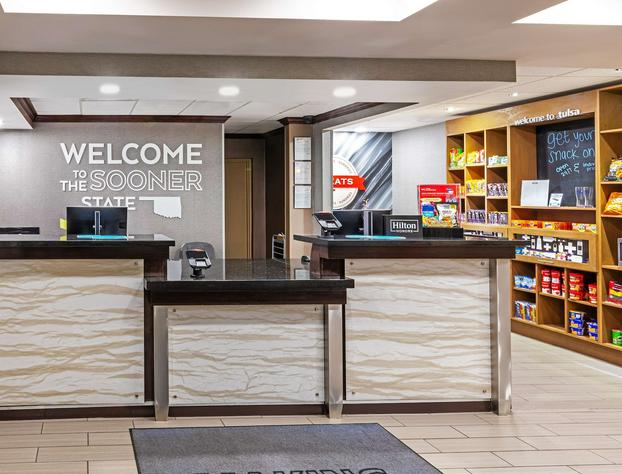 Hampton Inn & Suites Tulsa-Woodland Hills 71st-Memorial hotel detail image 3