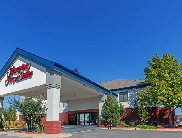 Hampton Inn & Suites Tulsa-Woodland Hills 71st-Memorial hotel detail image 2