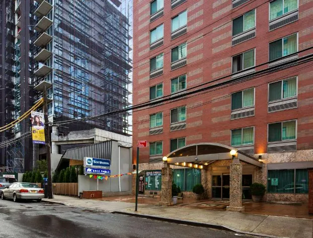 Best Western Queens Court Hotel hotel detail image 3