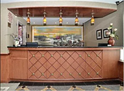 Best Western Queens Court Hotel hotel detail image 4