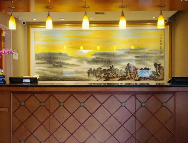 Best Western Queens Court Hotel hotel detail image 2