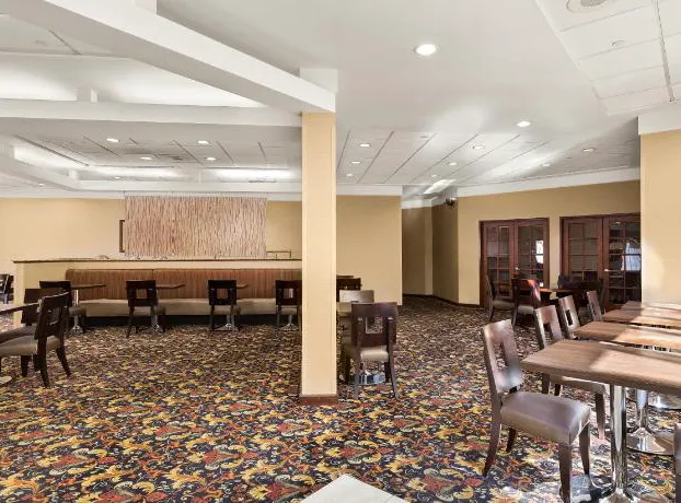 Hotel RL Cleveland Airport West hotel detail image 1