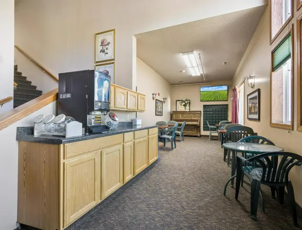 De Smet Super Deluxe Inn and Suites hotel detail image 3