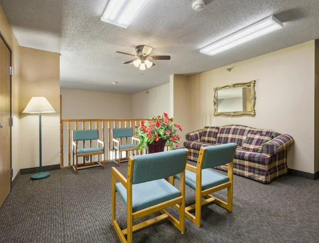 De Smet Super Deluxe Inn and Suites hotel detail image 4