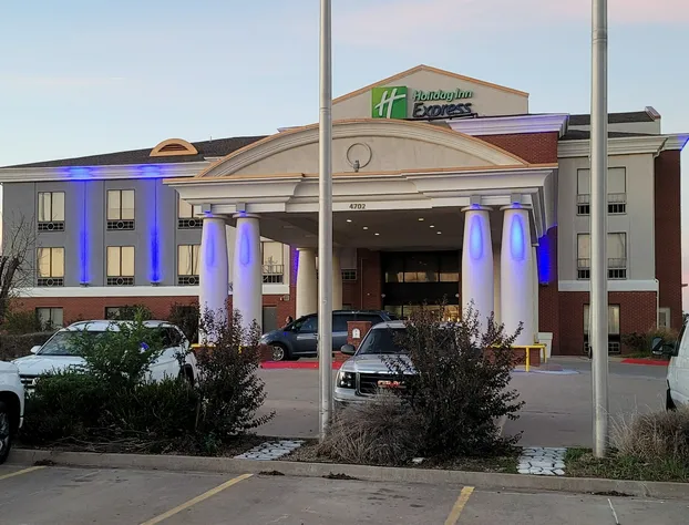 Holiday Inn Express Hotel & Suites Enid - Highway 412 by IHG hotel detail image 1