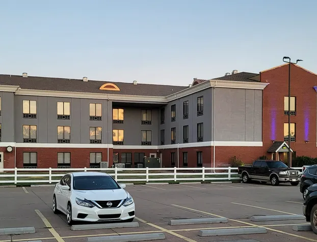 Holiday Inn Express Hotel & Suites Enid - Highway 412 by IHG hotel detail image 3