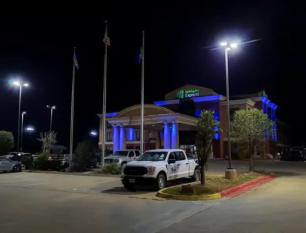 Holiday Inn Express Hotel & Suites Enid - Highway 412 by IHG hotel detail image 4