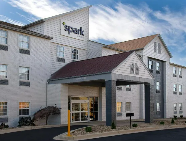 Spark by Hilton St. Robert Fort Leonard Wood hotel detail image 1