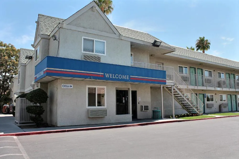 Motel 6 Bakersfield, CA - East hotel hero