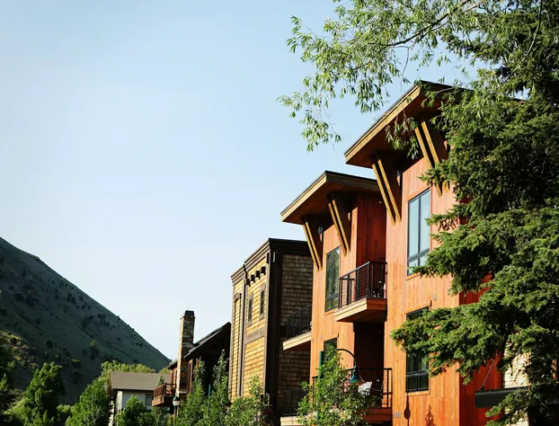 White Buffalo Club hotel detail image 4