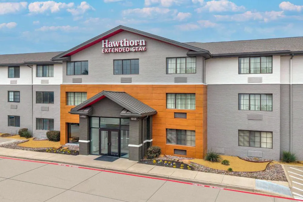Hawthorn Extended Stay by Wyndham Bedford / Dallas hotel hero
