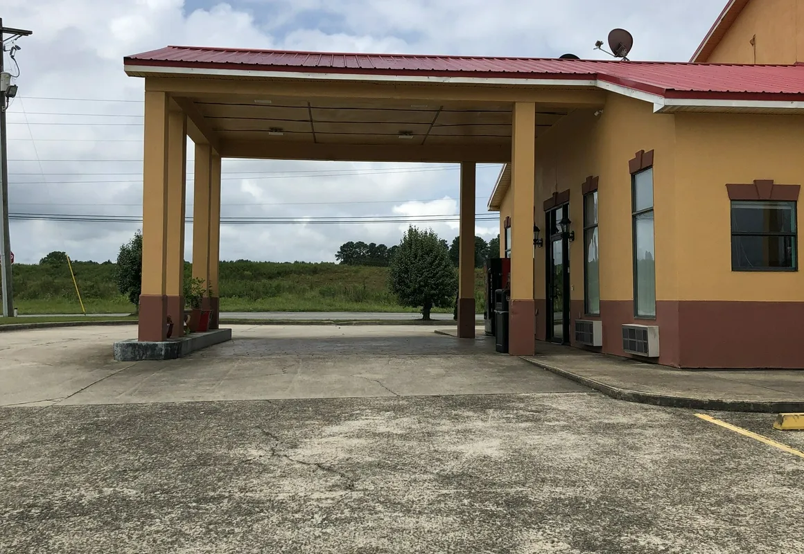 Clairmont Inn hotel hero