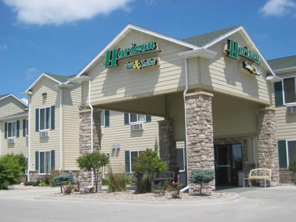 Horizon Inn and Suites hotel hero