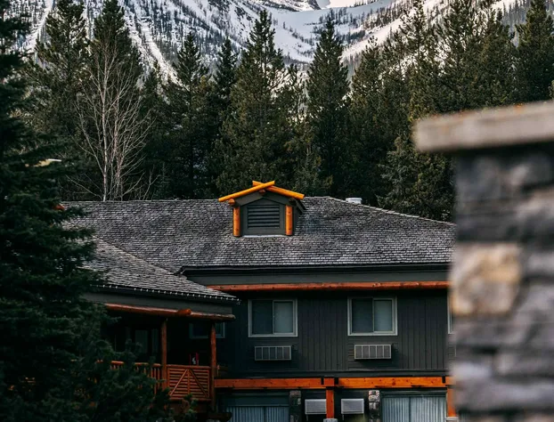 Mountaineer Lodge hotel detail image 1