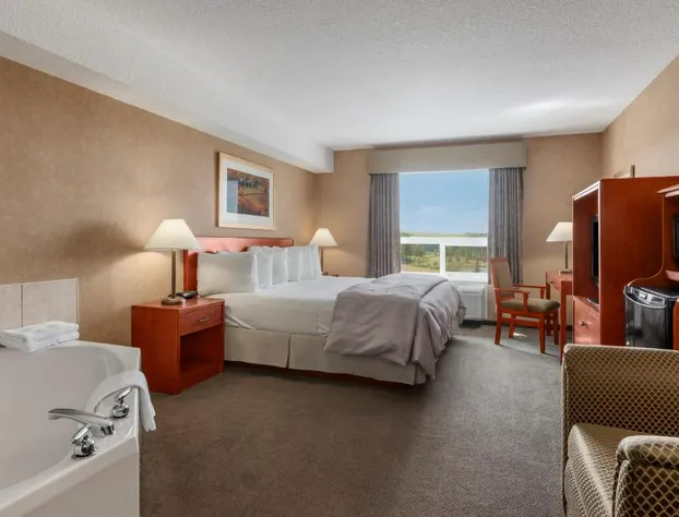 Days Inn & Suites by Wyndham Cochrane hotel detail image 4