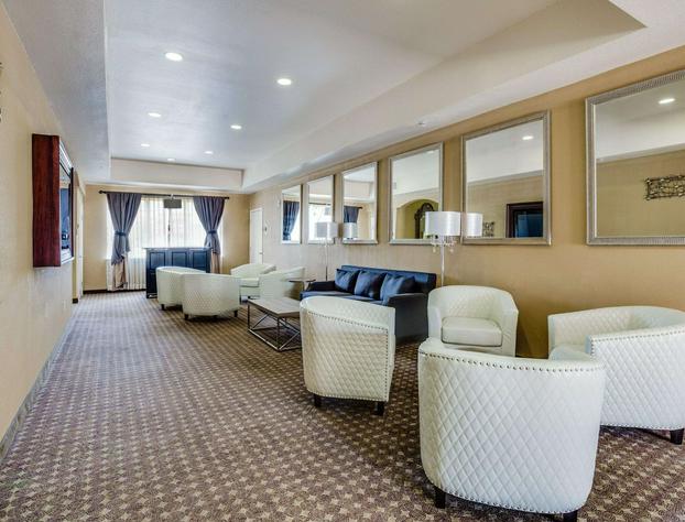 Comfort Suites Deer Park Pasadena hotel detail image 3