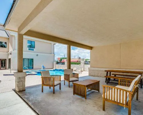 Comfort Suites Deer Park Pasadena hotel detail image 1