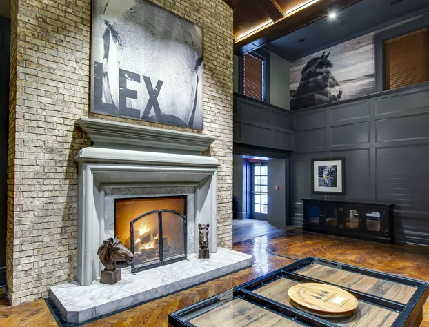 The Campbell House Lexington, Curio Collection by Hilton hotel detail image 4