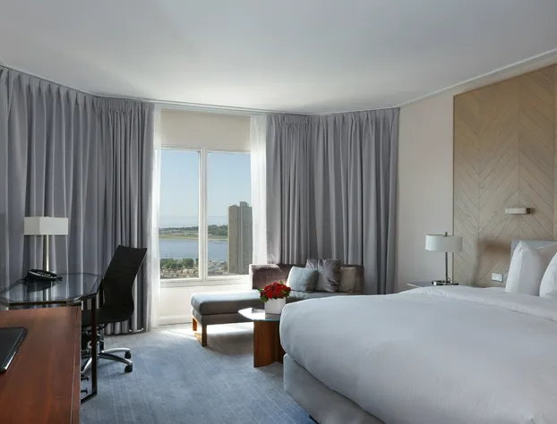 InterContinental Toronto Centre by IHG hotel detail image 3