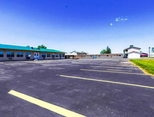 Country Hearth Inn & Suites By OYO Sturgis hotel detail image 4